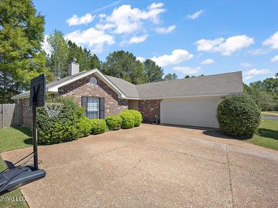 117 Oak Leaf Way, Pearl, MS, 39208