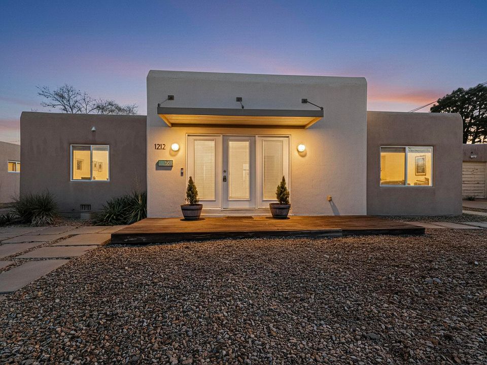 1st image of 1212 Calle Del Sol NE