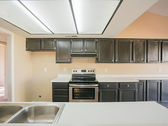 3rd image of 3114 W Laurie Ln
