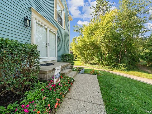 3rd image of 1319 Wagon Wheel Ln