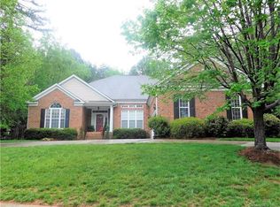7513 Sedgebrook Dr E, Stanley, NC 28164