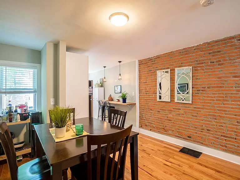 2531 E Gordon St — Photo 3