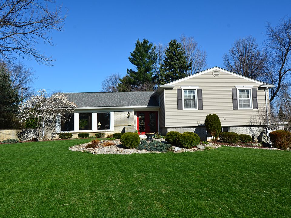1st image of 21405 Summerside Ln