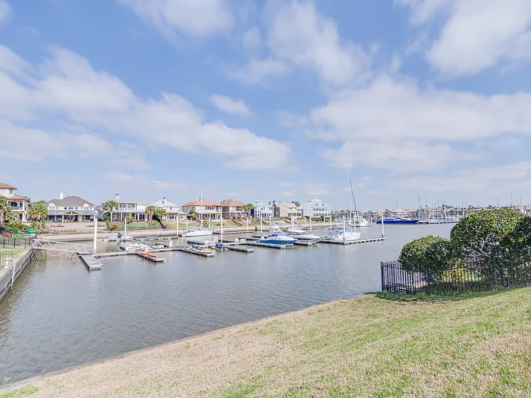 403 Harborside Way — Photo 38