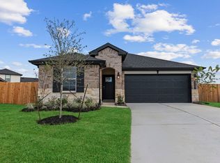 4927 Oakwood Dr, Fresno, TX 77545