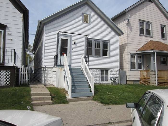 Exterior view from street