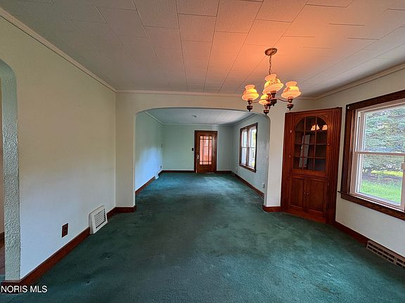 3rd image of 1312 Towers Rd