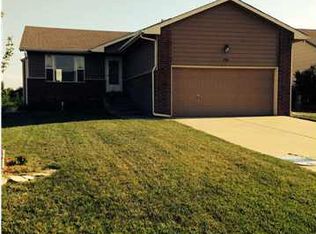 755 E Laramie Cir, Maize, KS 67101