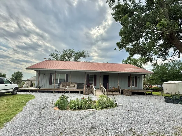 20218 E 430th Rd, Jay, OK 74346