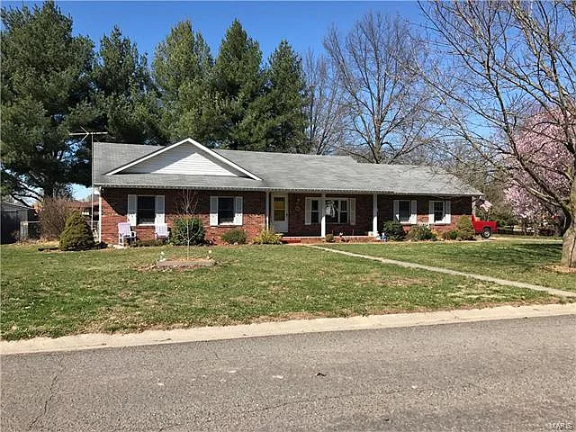 302 Timberwood Dr photo 1