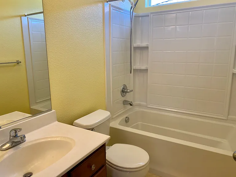 5215 Noyack Way — Photo 7