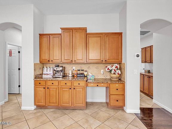 5th image of 8820 W GLENN Drive