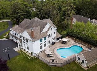 59 Crosby Rd, Glastonbury, CT 06033