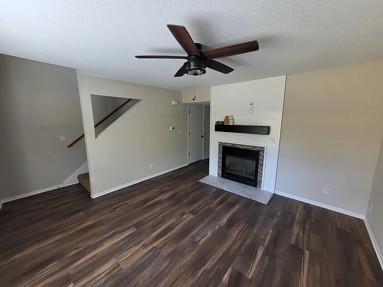 832 Connecticut St — Photo 4