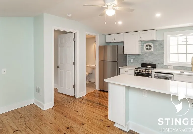 606 Carteret St — Photo 1