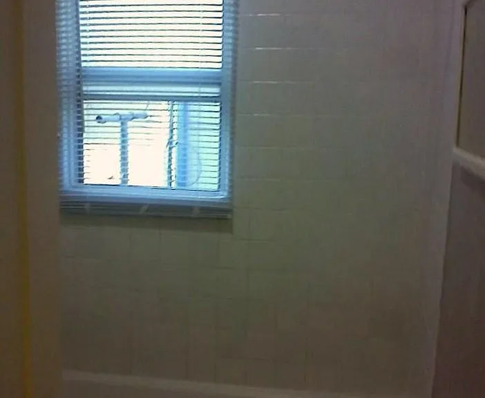 1197 N Ardmore Ave #3 — Photo 7