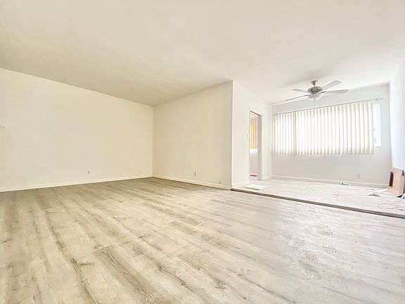 4th image of 3721 Mentone Ave APT 4