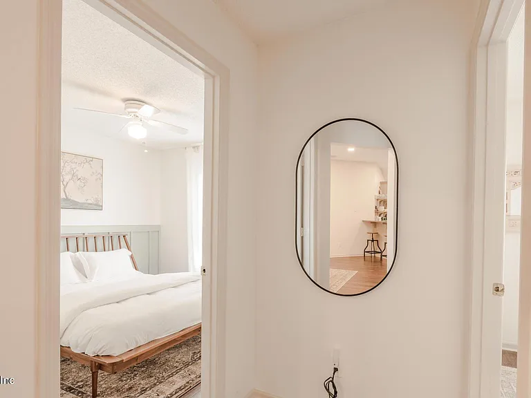 511 Chancellor Dr E — Photo 27