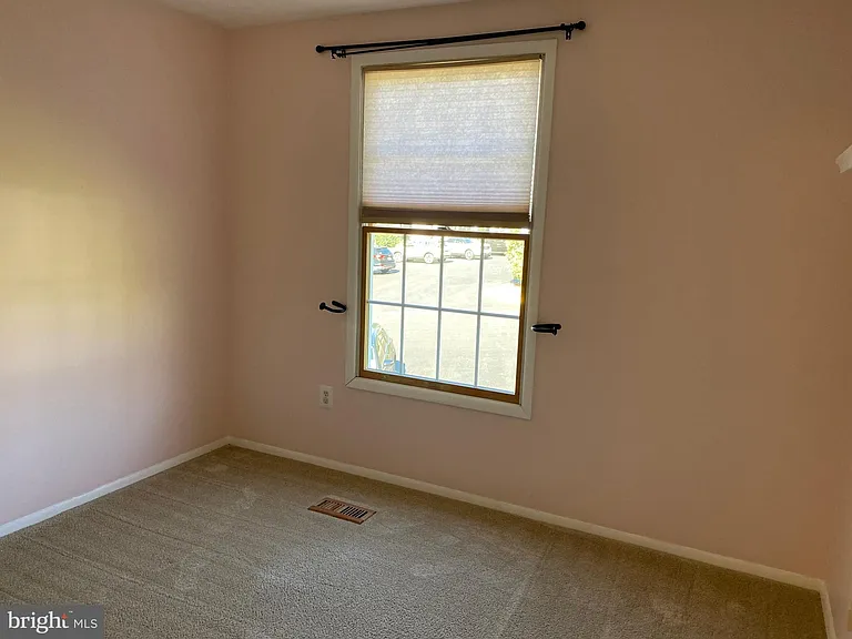 1666 Barnstead Dr — Photo 33