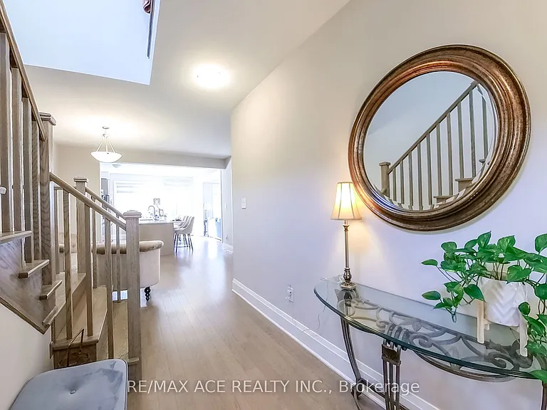 261 Marigold Ct — Photo 7