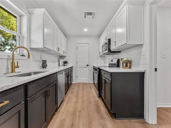 6301 Haden Dr, Waco, TX 76710