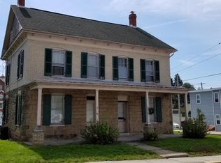 5 N 2nd St, Mount Wolf, PA 17347