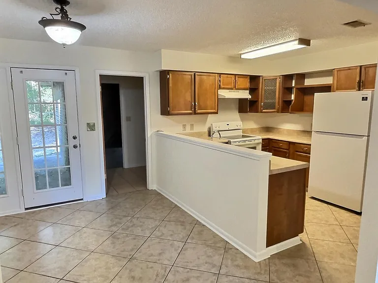 9216 Pointe Aux Chenes Rd — Photo 5