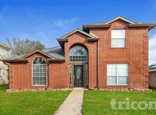 1106 Castleman Dr, Cedar Hill, TX 75104