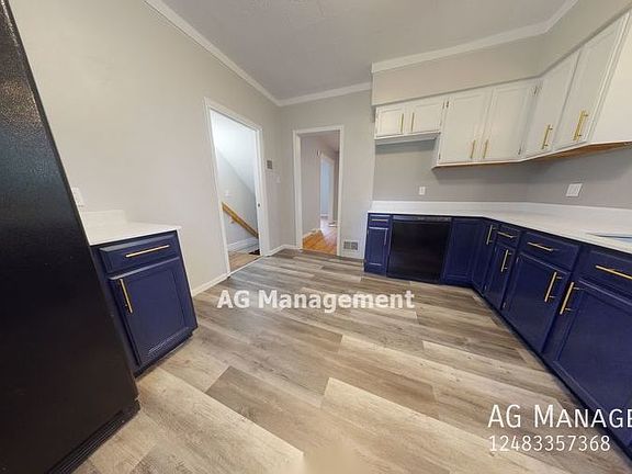 5th image of 158 Lincoln St