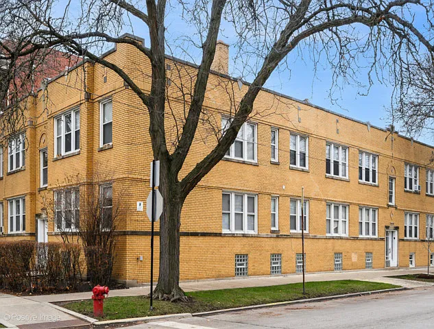 3508 N Lawndale Ave — Photo 1