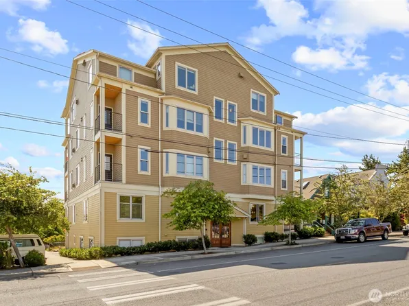 1215 Lawrence Street #201, Port Townsend, WA 98368