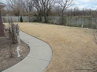 804 E Sandlewood Dr, Rogers, AR 72758