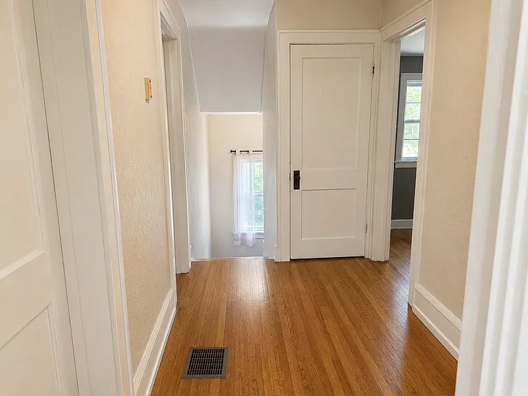 903 W College Ave — Photo 17