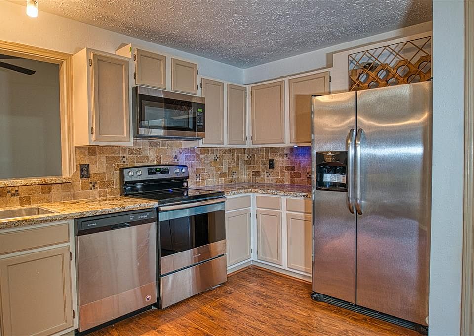 1st image of 3323 Country Meadows Ct