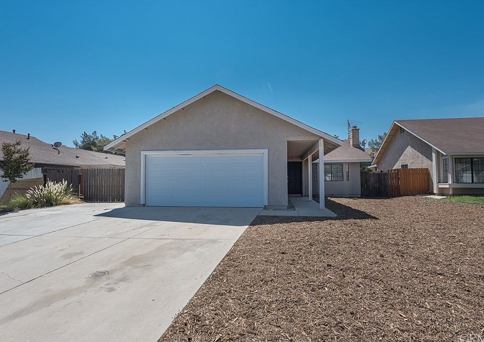1st image of 23163 Dunhill Dr
