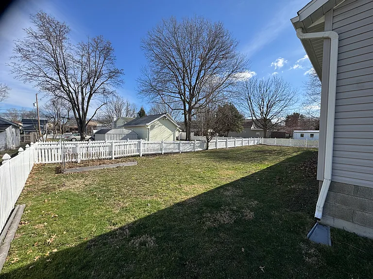 442 442/444 Bank Ln SE #446 — Photo 10