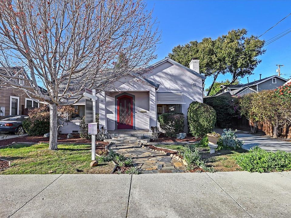 1st image of 621 Park Ct