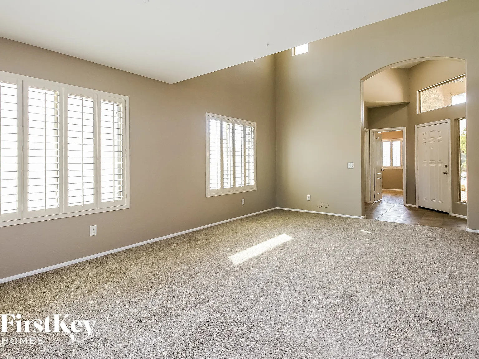 5 bed, 3.0 bath, 2654 sqft, $2,455 — Photo 4