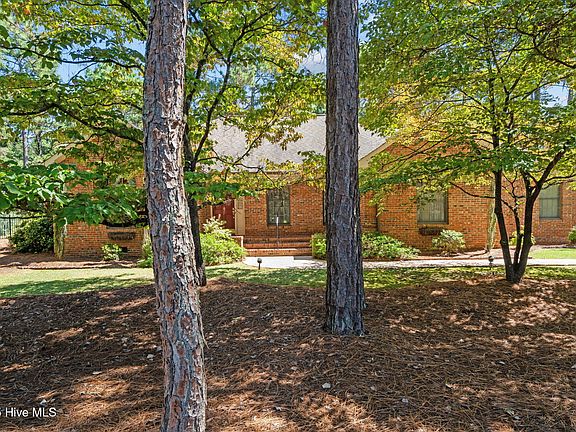 4th image of 665 Donald Ross Drive