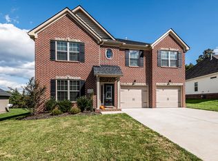 2036 Creekside Manor Ln, Knoxville, TN 37932