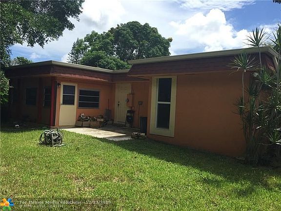 5th image of 7907 NW 72nd Ave