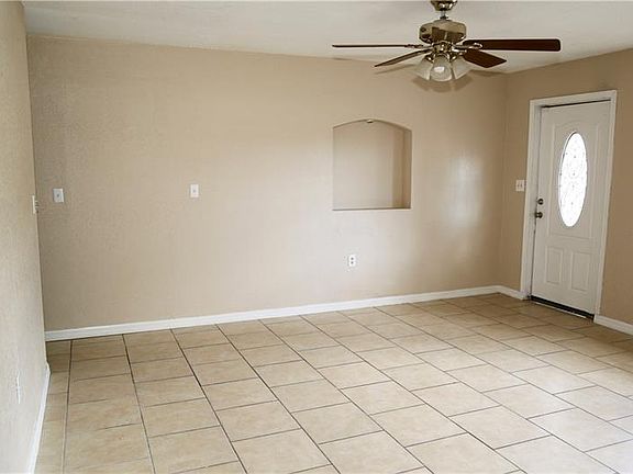 2nd image of 1318 N Brunnell Pkwy