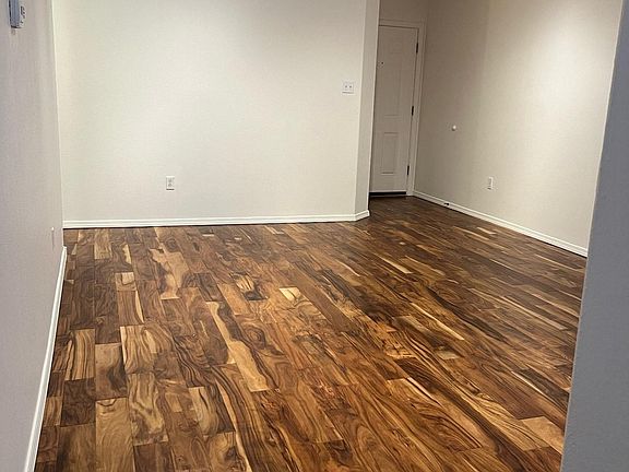 3rd image of 3421 San Luis St