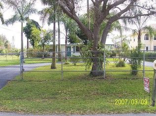 5372 2nd Rd, Lake Worth, FL 33467