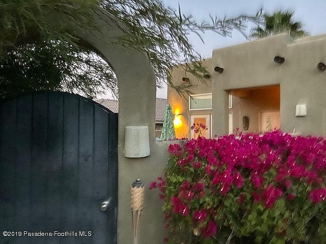 1st image of 53400 Avenida Mendoza