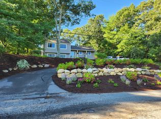 10 Howard Ave, Bourne, MA 02532