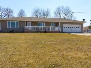 1711 W Orange Rd, Waterloo, IA 50701