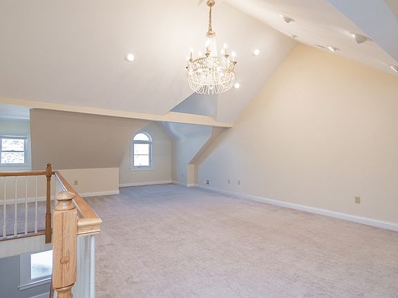 2nd image of 21 Lyman Rd #B