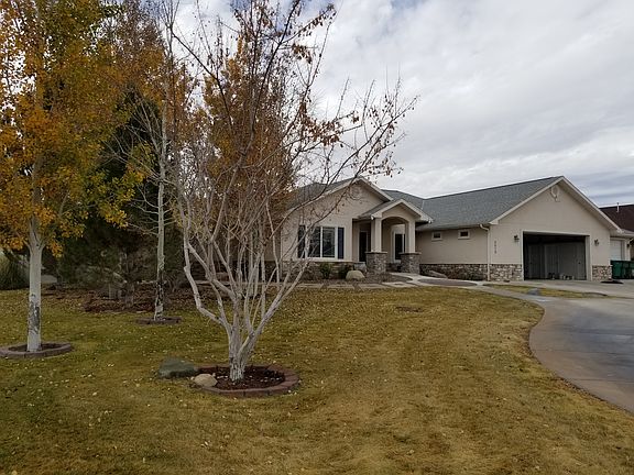 2nd image of 5015 Samantha Ln
