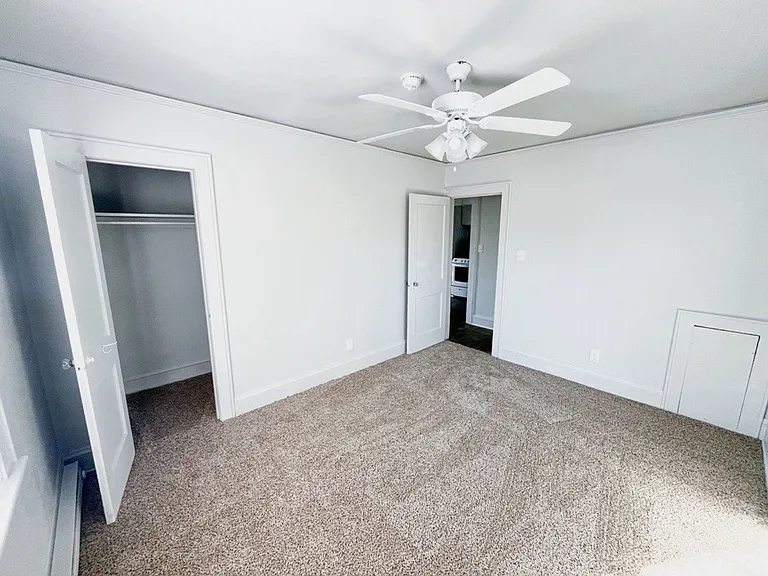 181 Orleans Cir — Photo 4